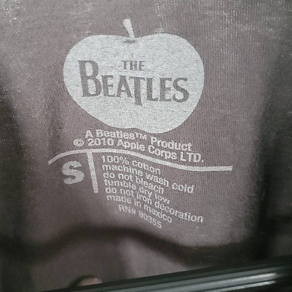 The Beatles Graphic Band T-Shirt Brown Vintage Style 2010 Apple Corps Size S - Picture 6 of 6